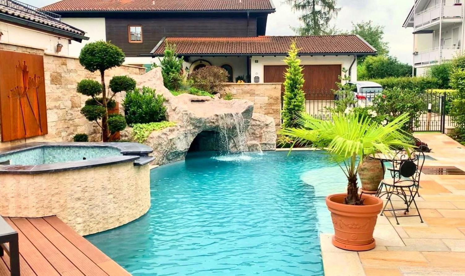 Alpenappartement Traumzeit - Pool / Eigene Terrasse / Garten Bernau am Chiemsee Exteriör bild